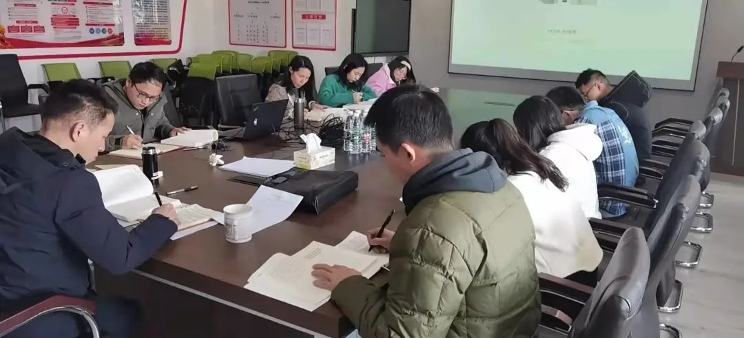 湖南公路院党支部开展组织生活会和民主评议党员